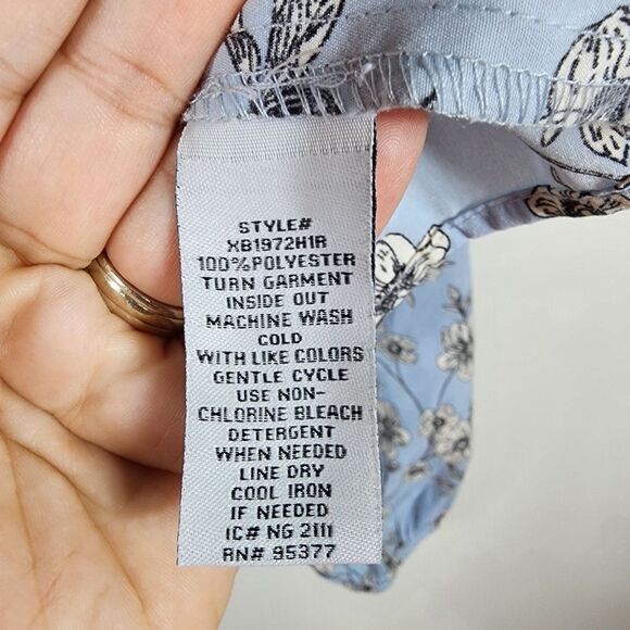 Sanctuary Light Blue Floral "Fall in Love" Peasant Style Top Size XS - Picture 4 of 5